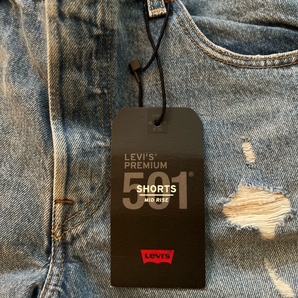 LEVI’S MID-RISE PREMIUM 501 BUTTON FLY DENIM SHORTS